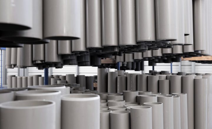 La extrusión es uno de los procesos de transformación de plástico más importantes. Descubre sus innovaciones más importantes en este artículo.