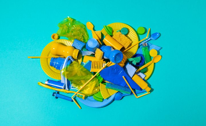 Aprende a optimizar tu producción de plásticos con este artículo. En Quimisor comercializamos resinas plásticas de alta calidad.