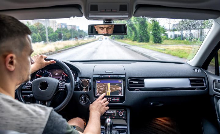 Descubre en éste artículo los múltiples usos y beneficios de los plásticos en la industria automotriz con Quimisor.